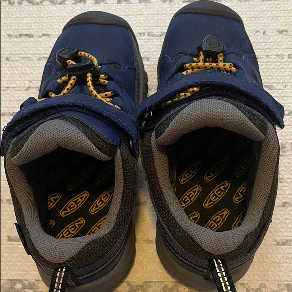 Keen Kids' Navy and Black Sneakers NWOT - Picture 6 of 8
